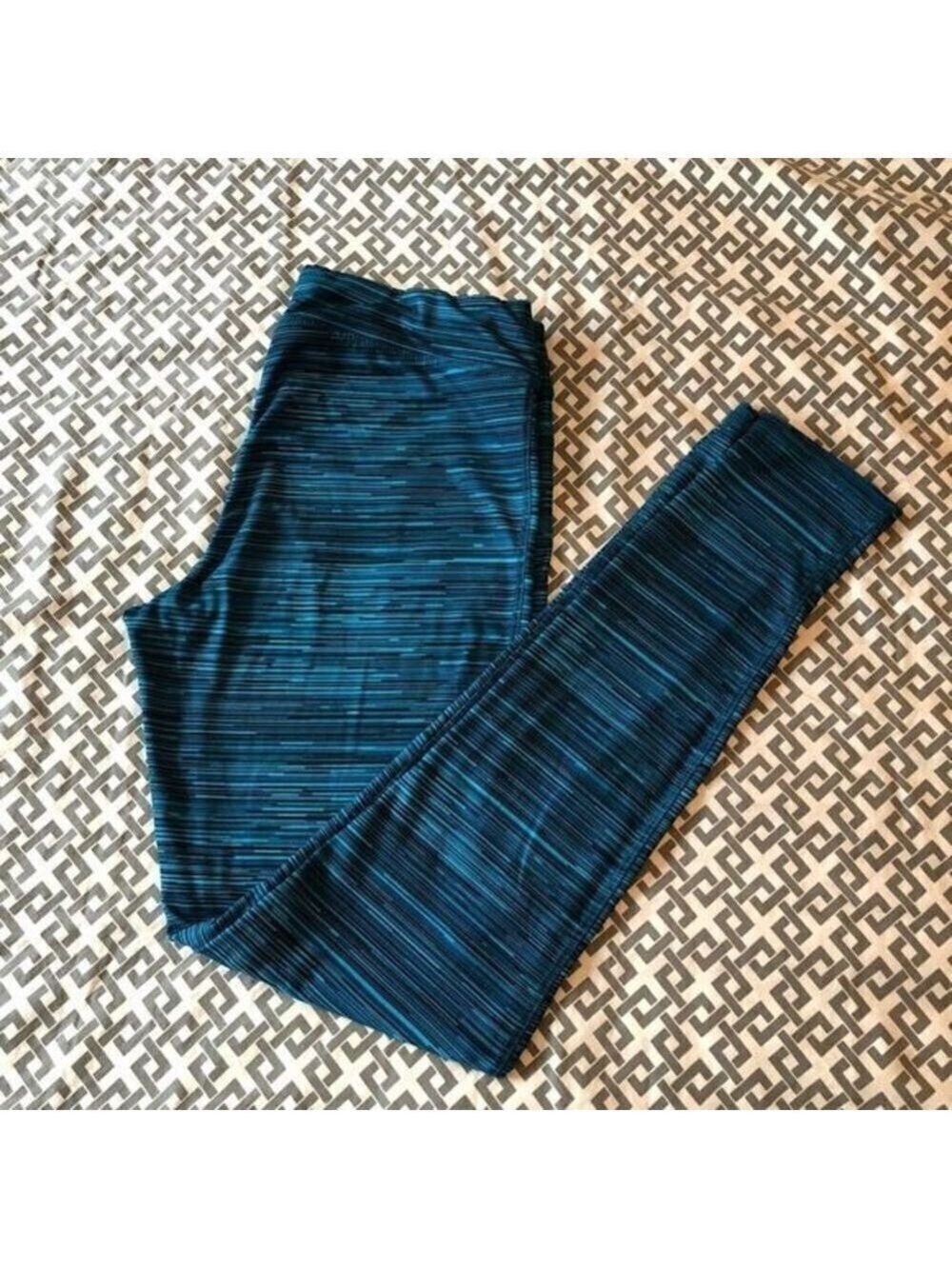 CHAMPION Duo Dry leggings size Med